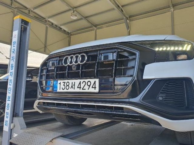 Audi Q8 2021 — фото осмотра 1
