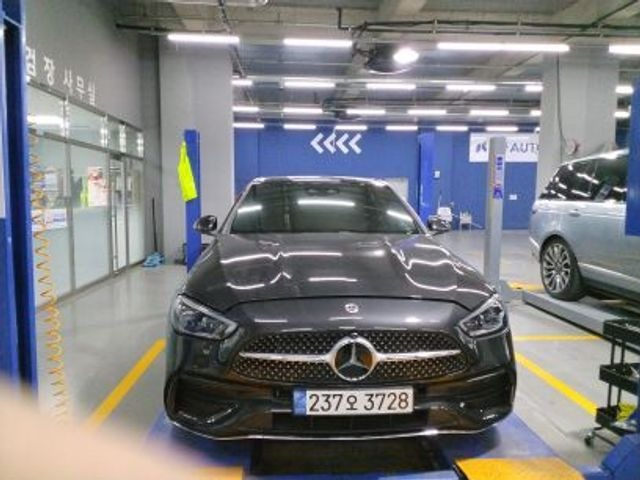 Mercedes-Benz C-Class 2023 — фото осмотра 1