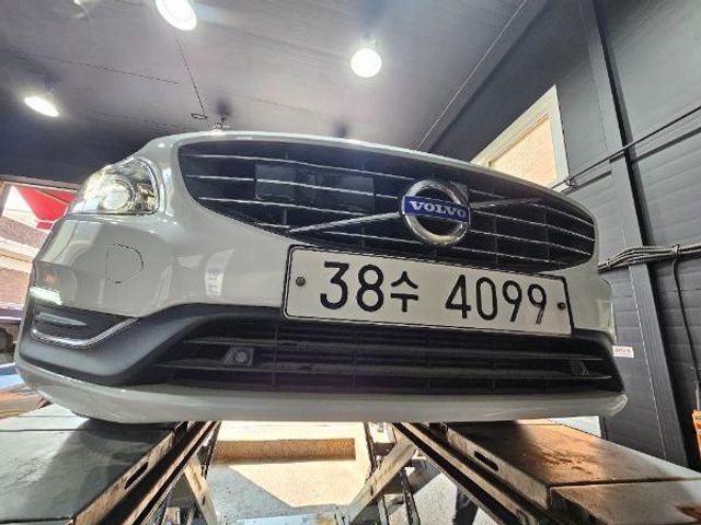 Volvo S60 2017 — фото осмотра 1