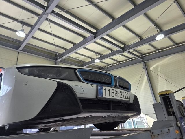 BMW i8 2016 — фото осмотра 1