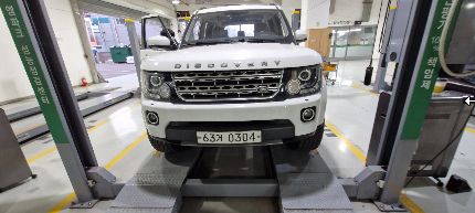 Land Rover Discovery 2016 — фото осмотра 1