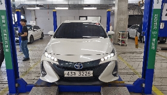 Toyota Prius 2017 — фото осмотра 1