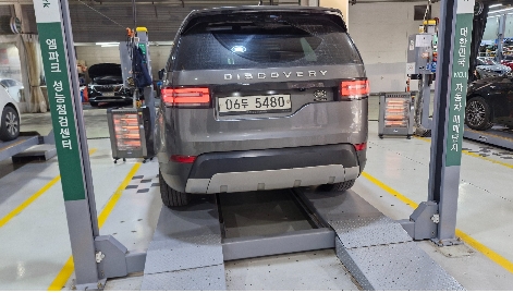 Land Rover Discovery 2019 — фото осмотра 2