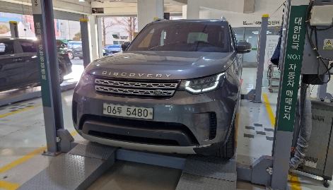 Land Rover Discovery 2019 — фото осмотра 1