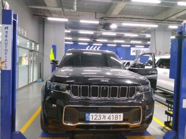 Jeep Cherokee 2022 — фото осмотра 1