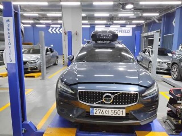 Volvo V60 2021 — фото осмотра 1