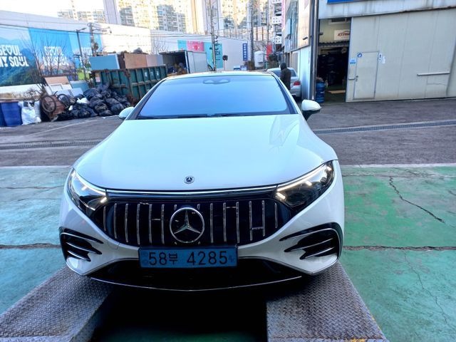Mercedes-Benz EQS 2023 — фото осмотра 1