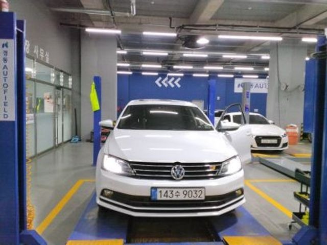 Volkswagen Jetta 2016 — фото осмотра 1