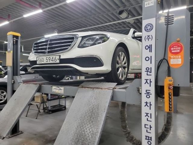 Mercedes-Benz E-Class 2019 — фото осмотра 1