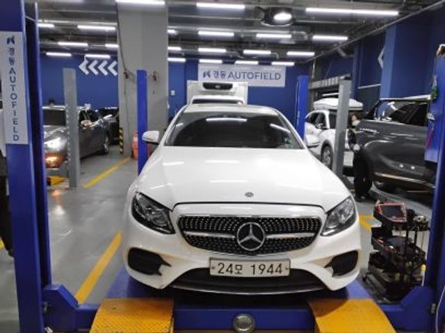 Mercedes-Benz E-Class 2019 — фото осмотра 1