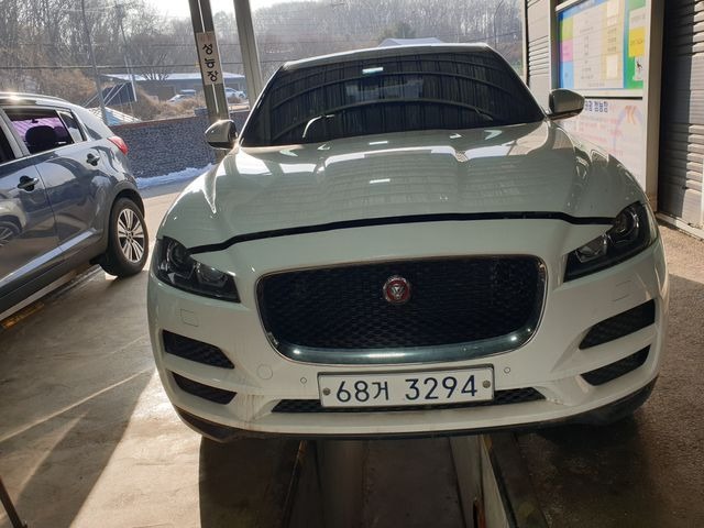 Jaguar F-PACE 2017 — фото осмотра 1