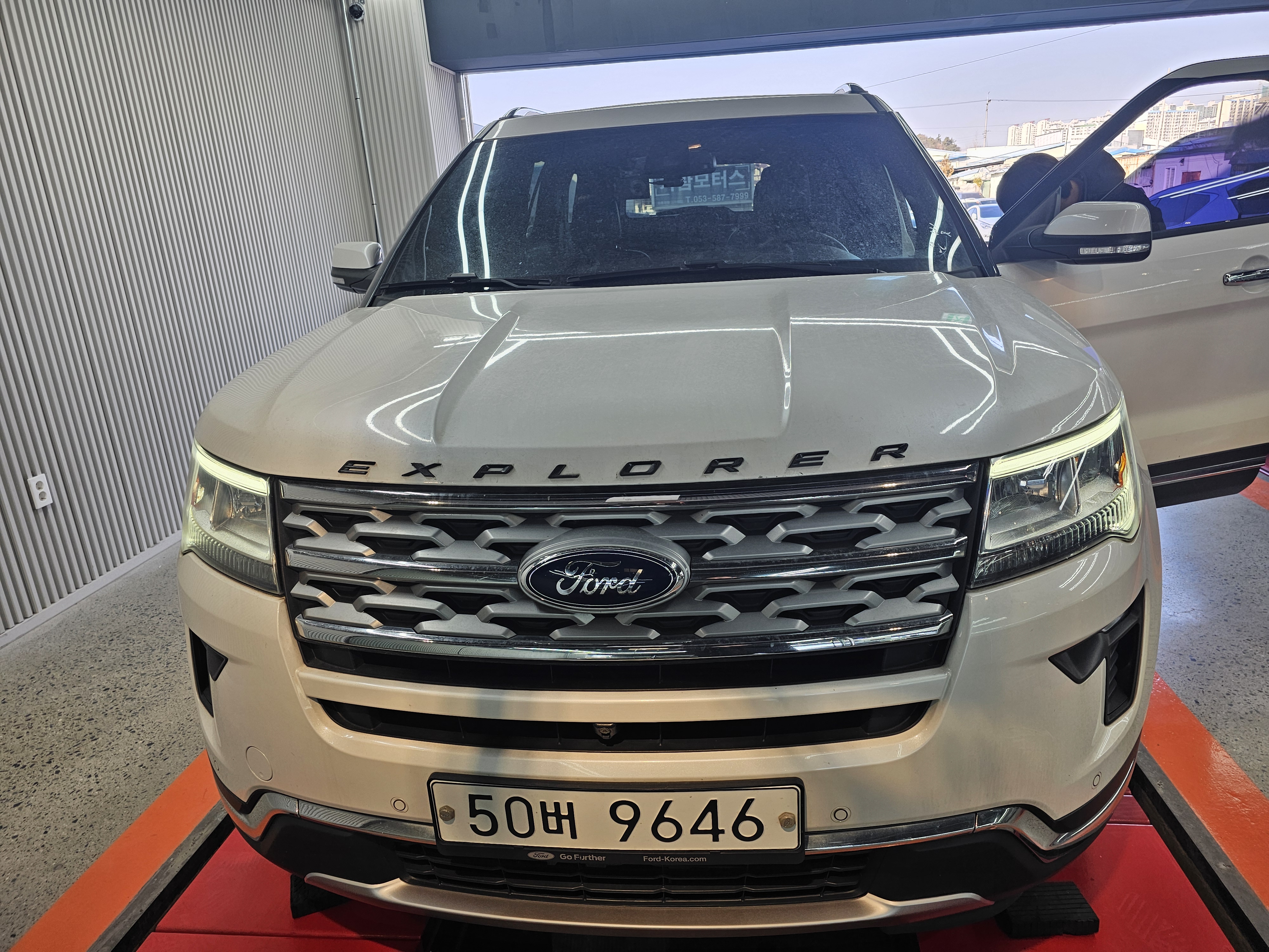 Ford Explorer 2018 — фото осмотра 1