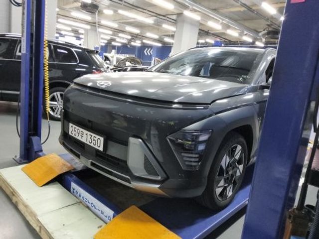 Hyundai Kona 2023 — фото осмотра 1