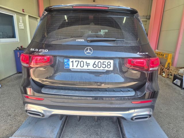 Mercedes-Benz GLB-Class 2021 — фото осмотра 2