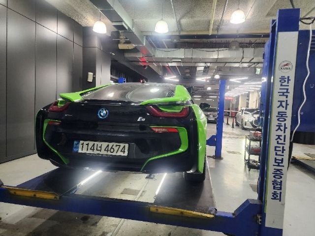BMW i8 2015 — фото осмотра 2