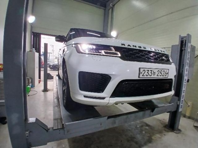 Land Rover Range Rover Sport 2018 — фото осмотра 1