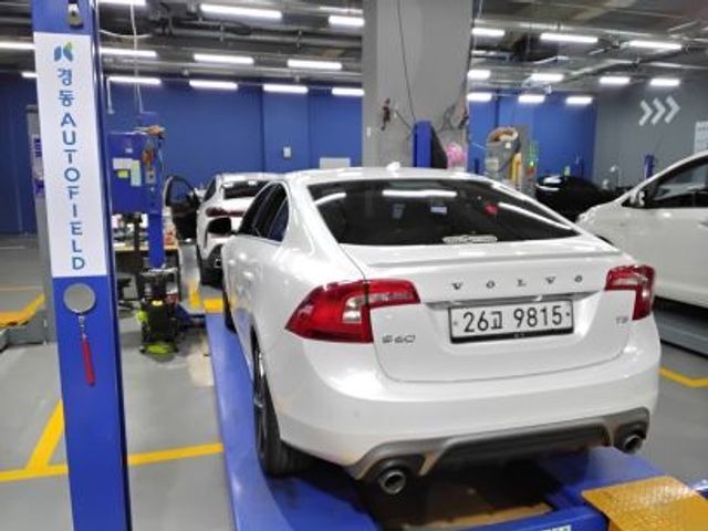 Volvo S60 2015 — фото осмотра 2