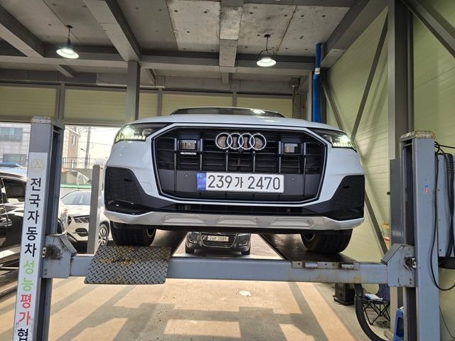 Audi Q7 2023 — фото осмотра 1