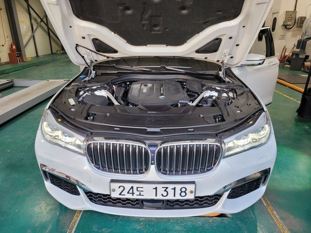 BMW 7-Series 2019 — фото осмотра 1