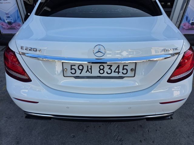 Mercedes-Benz E-Class 2017 — фото осмотра 2