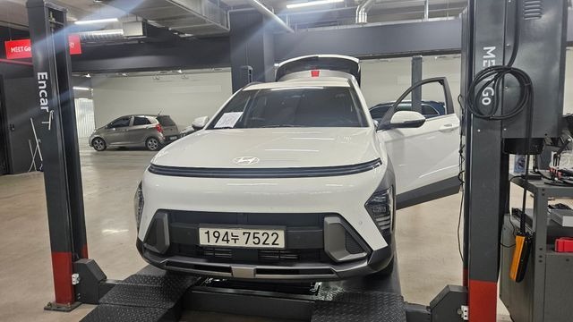 Hyundai Kona 2023 — фото осмотра 1