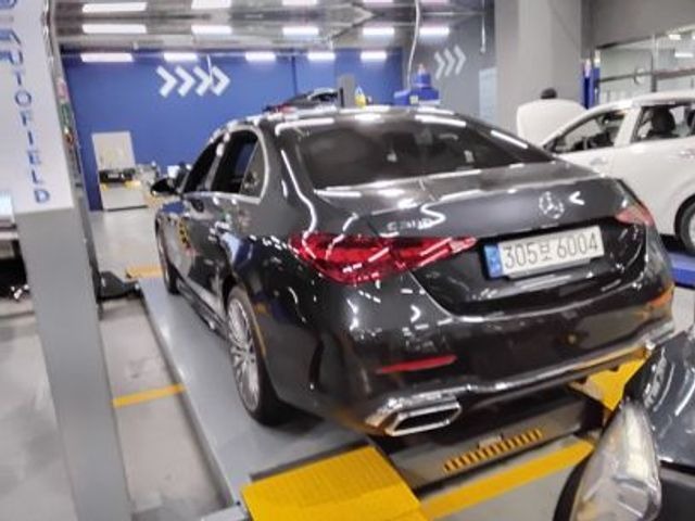 Mercedes-Benz C-Class 2022 — фото осмотра 2