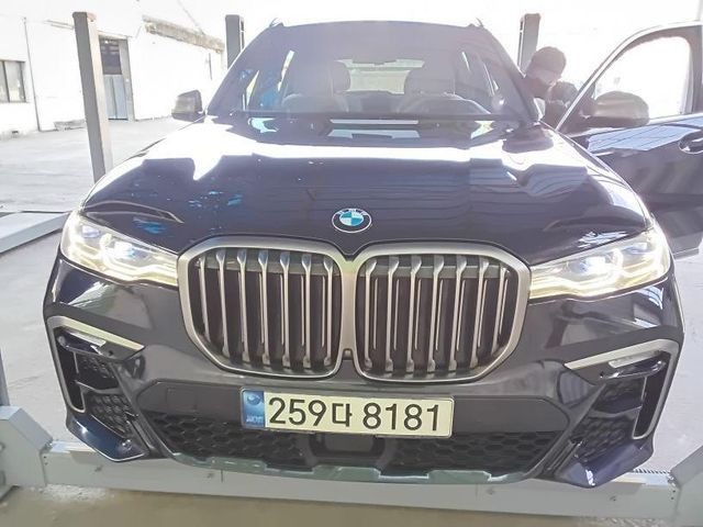 BMW X7 2021 — фото осмотра 1