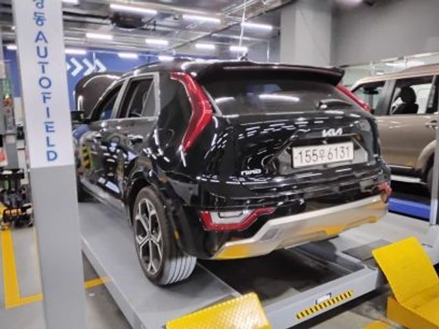 Kia Niro 2023 — фото осмотра 2