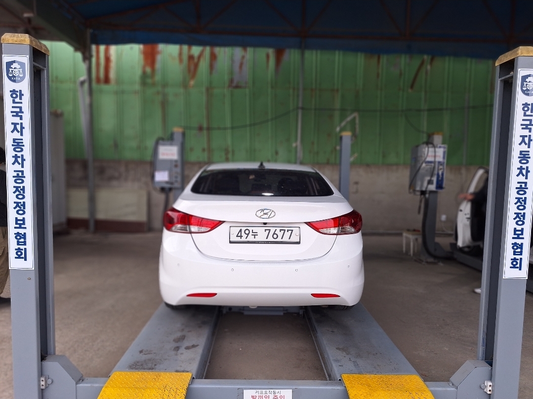 Hyundai AVANTE 2012 — фото осмотра 2