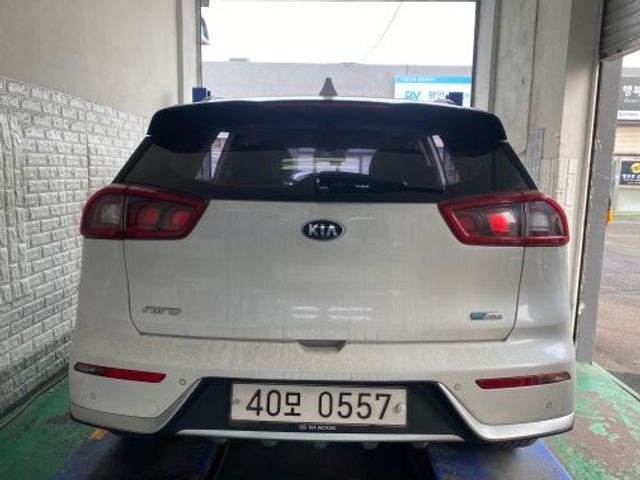 Kia Niro 2017 — фото осмотра 2