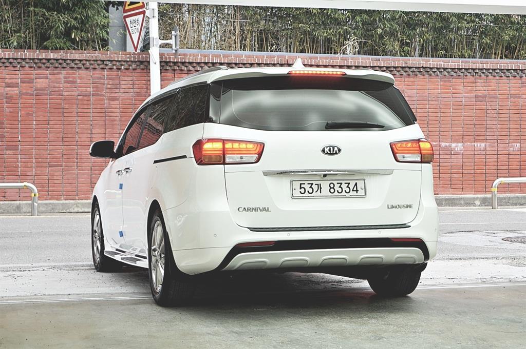 Kia Canival 2018 — фото осмотра 2
