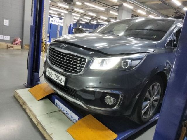 Kia Canival 2017 — фото осмотра 1