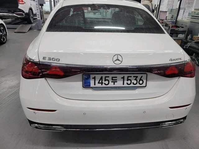 Mercedes-Benz E-Class 2025 — фото осмотра 2