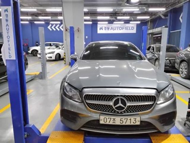 Mercedes-Benz E-Class 2017 — фото осмотра 1