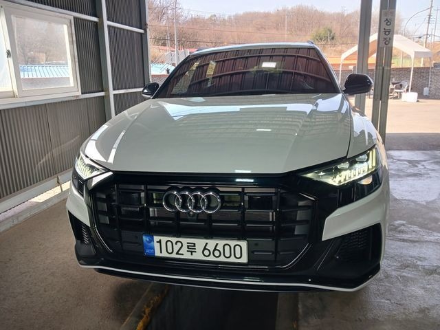 Audi Q8 2023 — фото осмотра 1