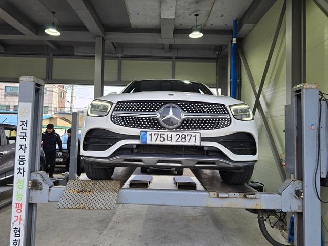 Mercedes-Benz GLC-Class 2021 — фото осмотра 1