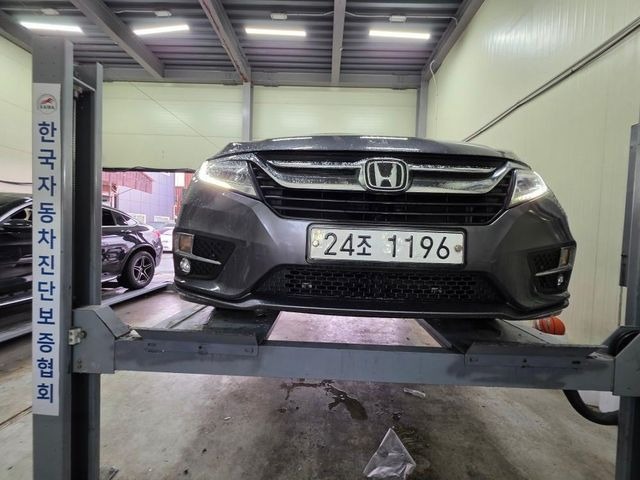 Honda Odyssey 2018 — фото осмотра 1