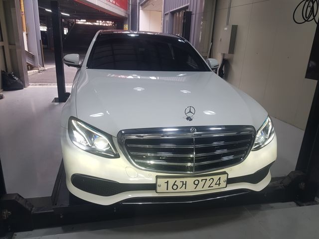 Mercedes-Benz E-Class 2017 — фото осмотра 1