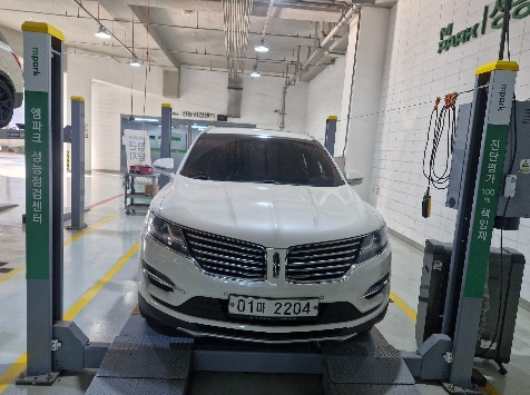 Lincoln MKC 2017 — фото осмотра 1