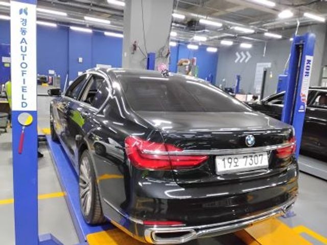 BMW 7-Series 2016 — фото осмотра 2