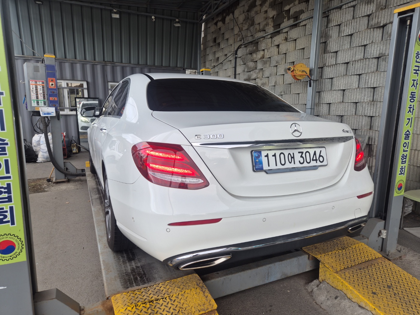 Mercedes-Benz E-Class 2017 — фото осмотра 2