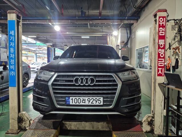 Audi Q7 2019 — фото осмотра 1