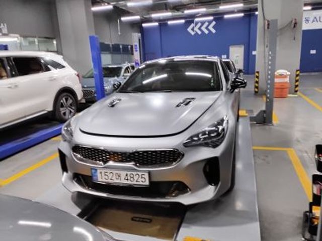 Kia Stinger 2023 — фото осмотра 1