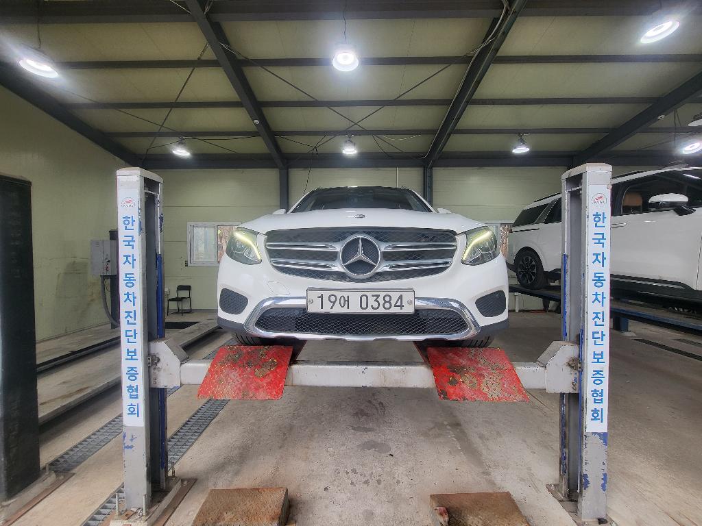 Mercedes-Benz GLC-Class 2016 — фото осмотра 1