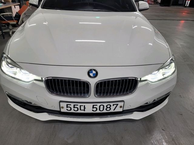 BMW 3-Series 2018 — фото осмотра 1