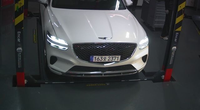 Genesis GV70 2022 — фото осмотра 1