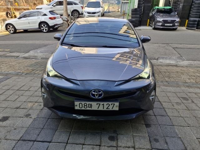 Toyota Prius 2017 — фото осмотра 1