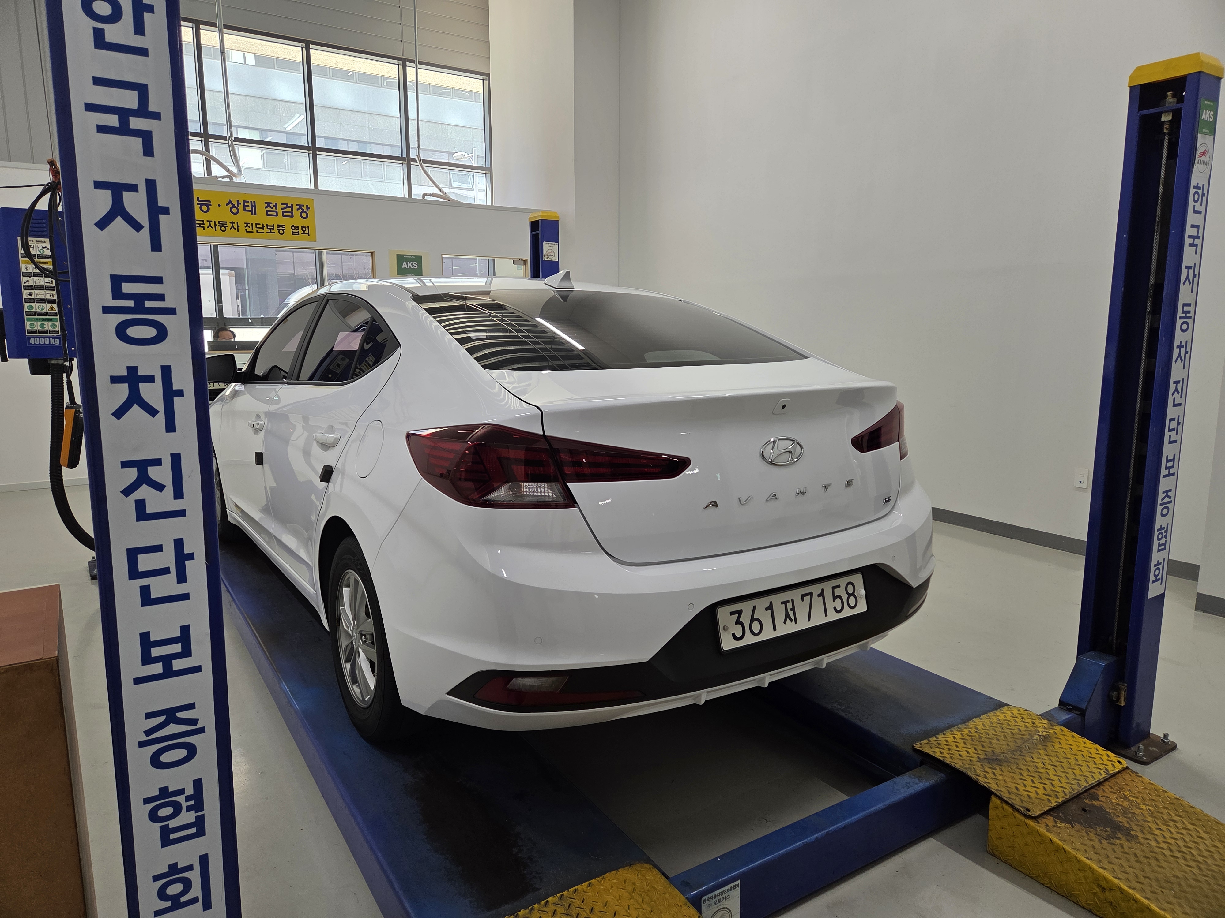 Hyundai AVANTE 2019 — фото осмотра 2