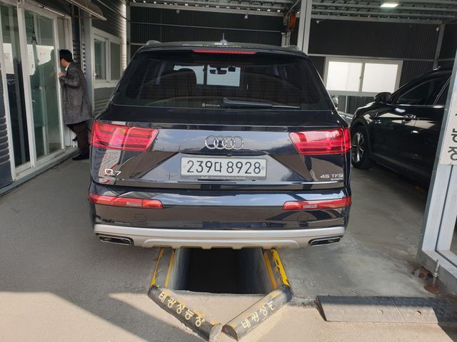 Audi Q7 2019 — фото осмотра 2