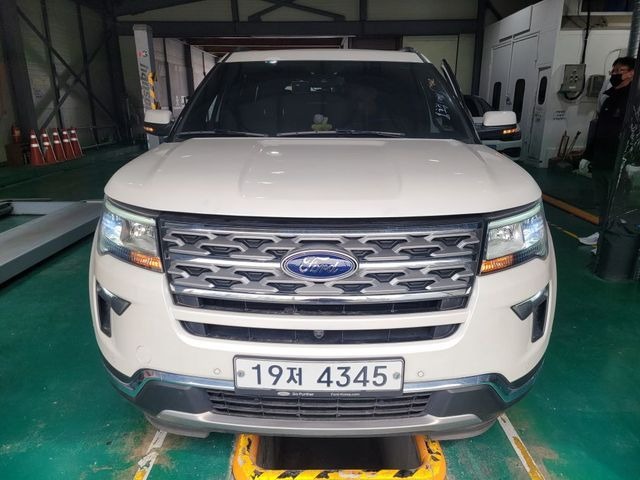 Ford Explorer 2019 — фото осмотра 1